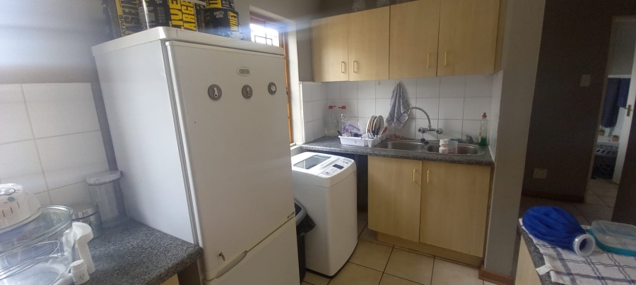 2 Bedroom Property for Sale in Langenhovenpark Free State